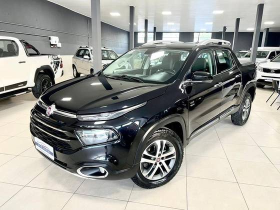 FIAT TORO 2.0 16V TURBO DIESEL VOLCANO 4WD AT9